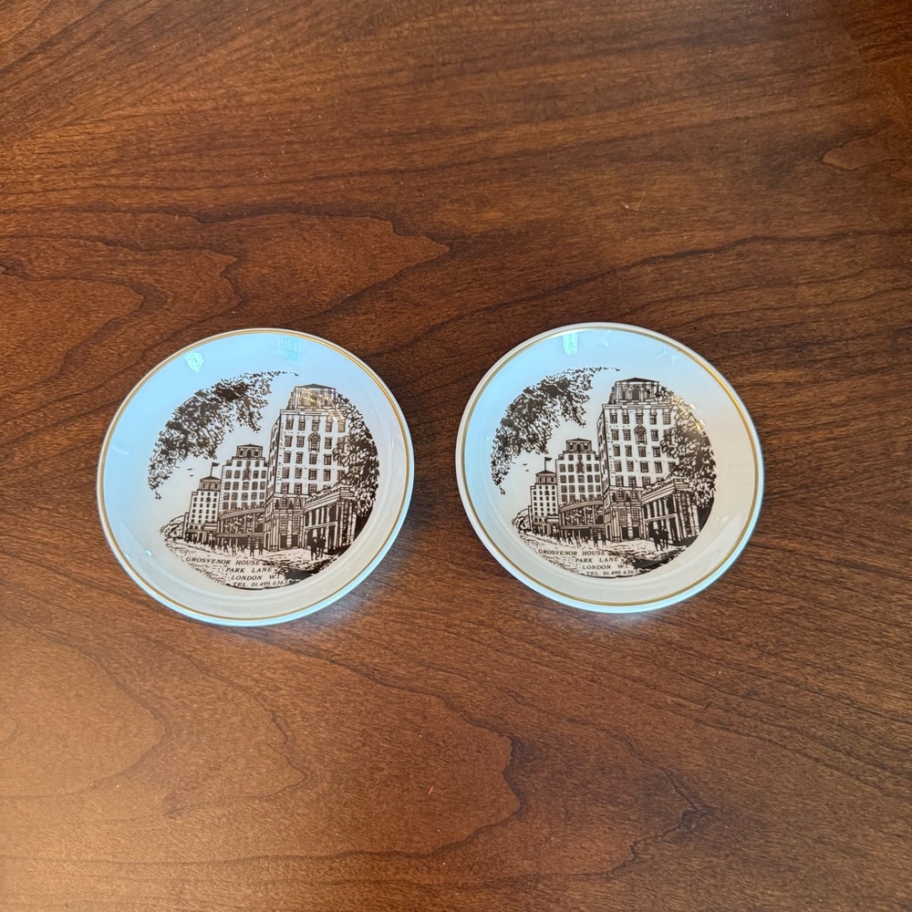 2 Vintage Grosvenor House Park Lane London Wedgwood Bone China Trinket Dishes